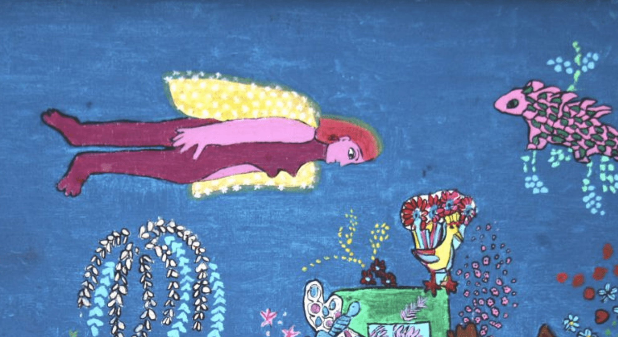 Elsie Monge en la sala de su departamento en Quito. Marzo de 2022. Foto: Karen Toro A.