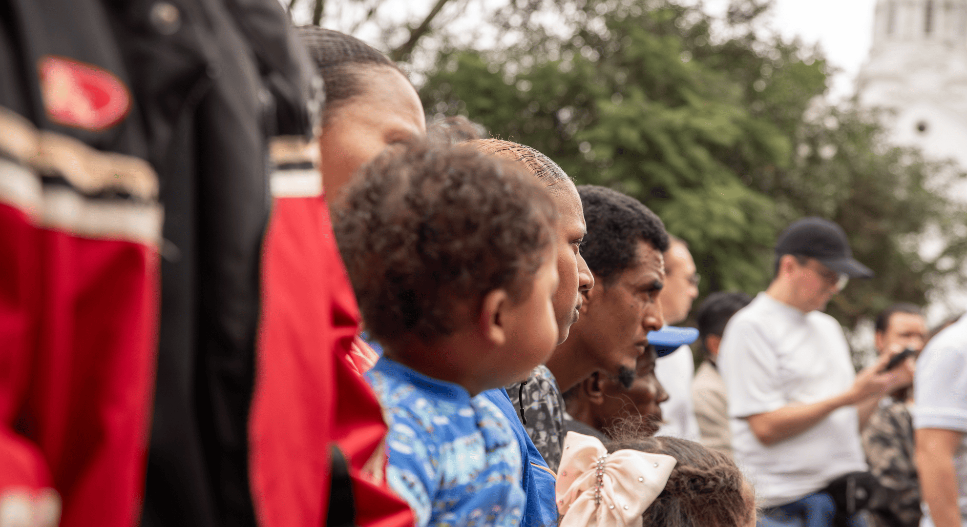Elsie Monge en la sala de su departamento en Quito. Marzo de 2022. Foto: Karen Toro A.